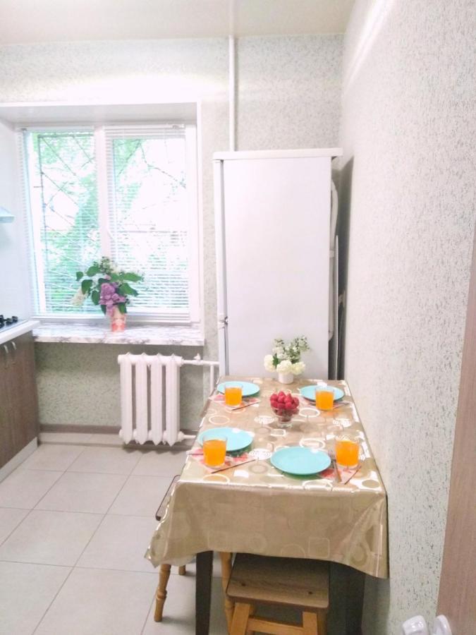 Светлые апартаменты в 100м от Софиевского парка Umanʼ Екстериор снимка